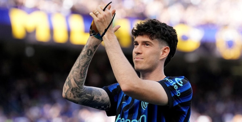 Bastoni à l'Inter : l'amour des tifosi scelle son avenir.