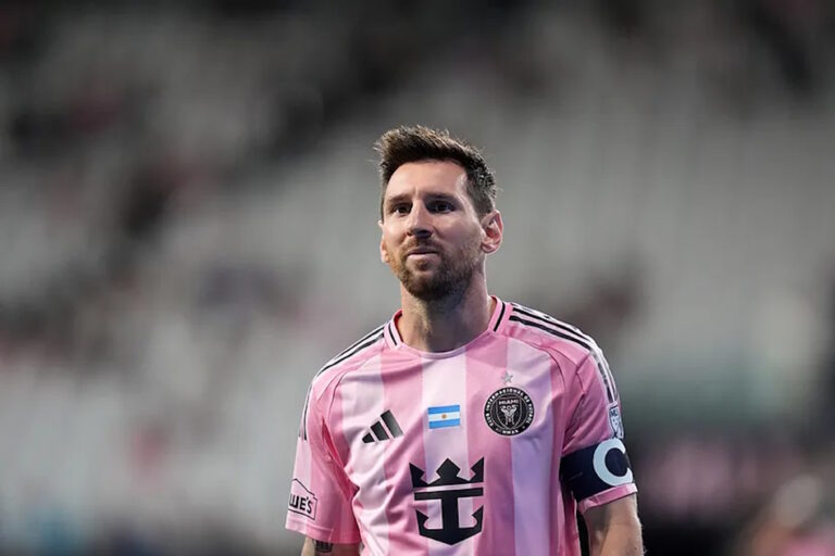 MONDIAL 2026 : L'Argentine retient son souffle ! Messi blessé, le rêve mondial en péril ?