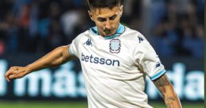 Gabriel Rojas joueur de Racing Club célébrant