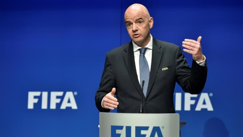 Logo FIFA et des billets pour un match de Coupe du Monde