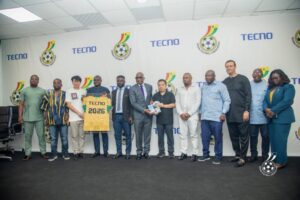 Logo TECNO et GFA main dans la main