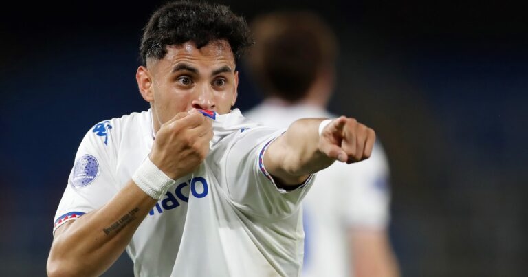 Joueurs de Tigre célébrant un but en Copa Sudamericana