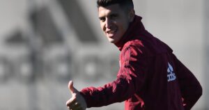 Exequiel Palacios jouant pour le Bayer Leverkusen