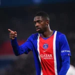 Les joueurs du Paris Saint Germain face à ceux d'Arsenal