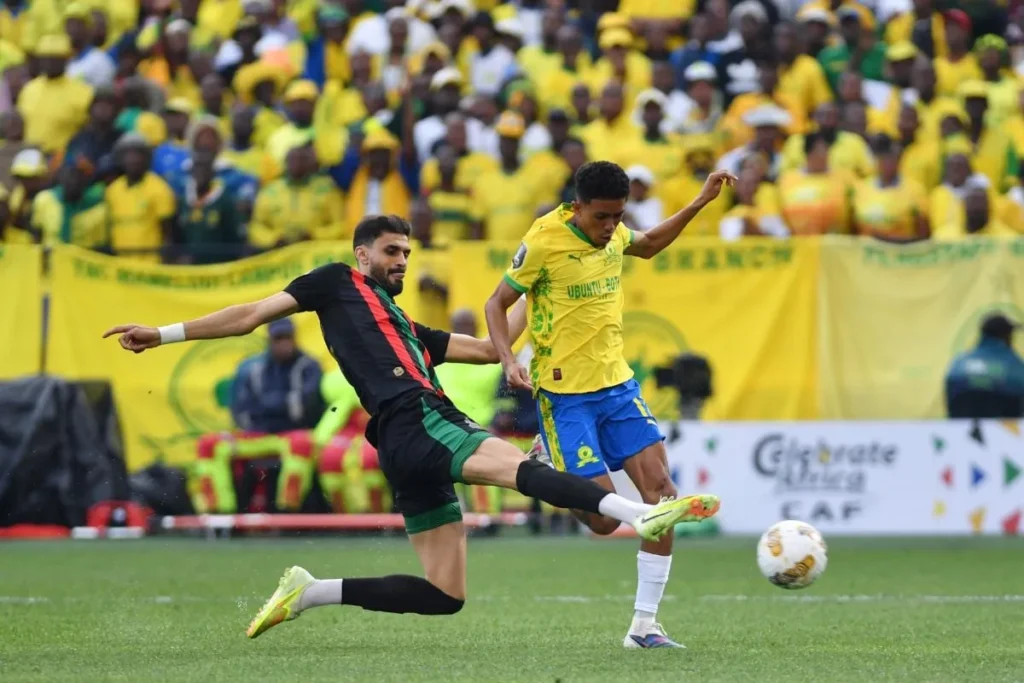 Sundowns en pleine polémique CAF
