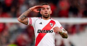 Nicolas Otamendi en action sur le terrain