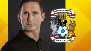 Callum Thomas et Jamie Torp signant des contrats