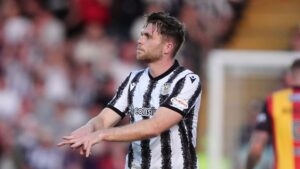 St Mirren : Le Hold-Up Implacable qui Écrase les Rêves de Partick Thistle en Premiership !