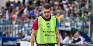 Andrea Belotti échoue tests médicaux Cagliari transfert annulé