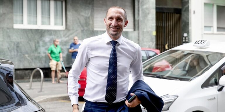 Yan Diomandé en duel Real Madrid Bayern Munich mercato 2024