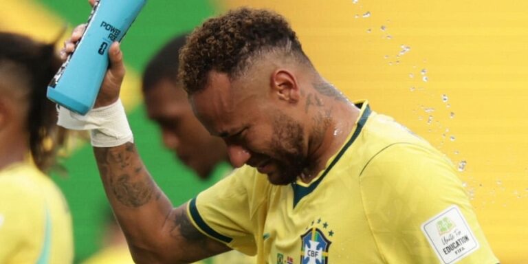 Calcio brasiliano Neymar poker polemica Santos