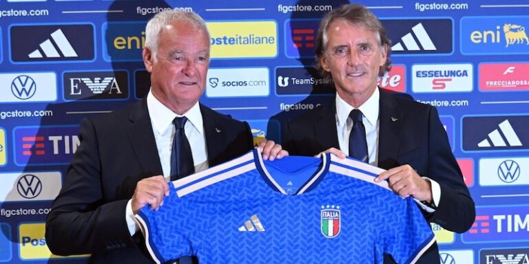 Roberto Mancini et Claudio Ranieri ensemble pour l'Italie