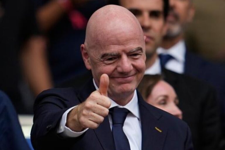 Juges du tribunal européen validant le règlement FIFA agents