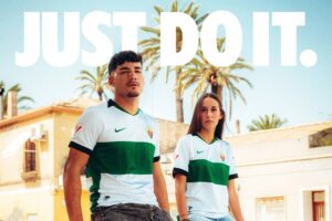 Maillot Elche CF domicile 2026/27 bande horizontale verte design revisite