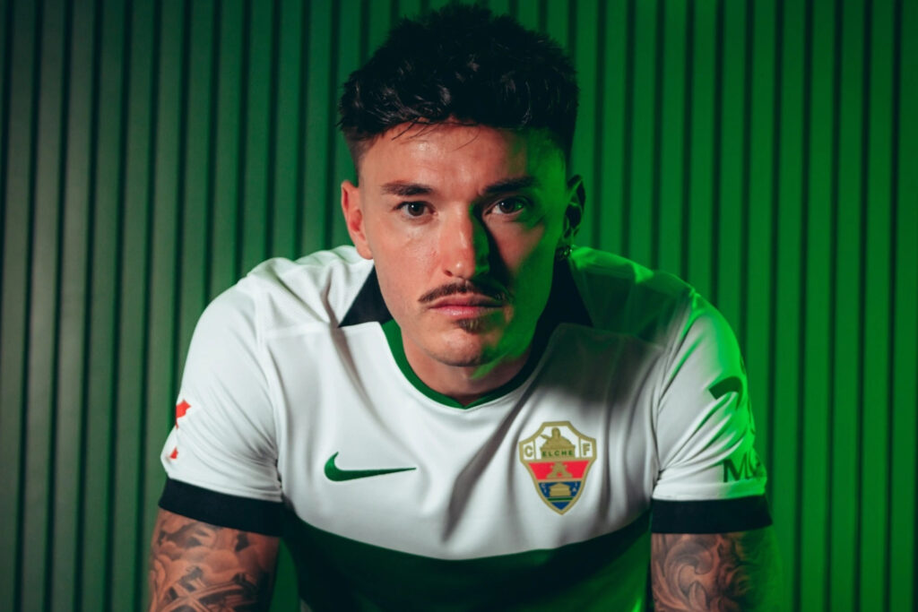 Josan renews with Elche: 3 shock keys to the veteran’s extension that changes everything for the survival plan