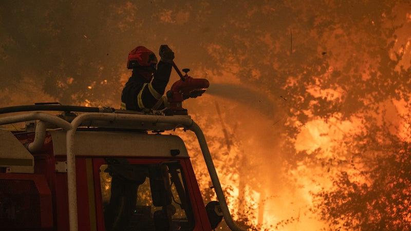 Girondins de Bordeaux : Incendie en Gironde perturbe la préparation estivale