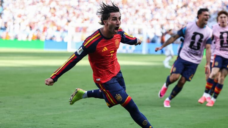 Ferran Torres triste lors d'un match du FC Barcelone