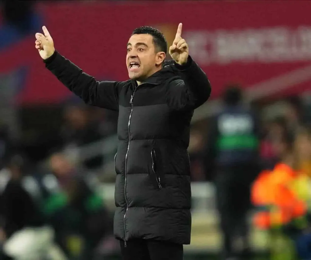 Xavi Hernandez en conférence de presse évoquant une sélection africaine