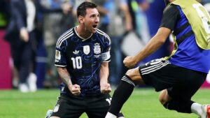 Lionel Messi célébrant un but lors de la finale du Mondial 2026, mettant en avant les anytime goalscorer picks pour le match Espagne-Argentine.