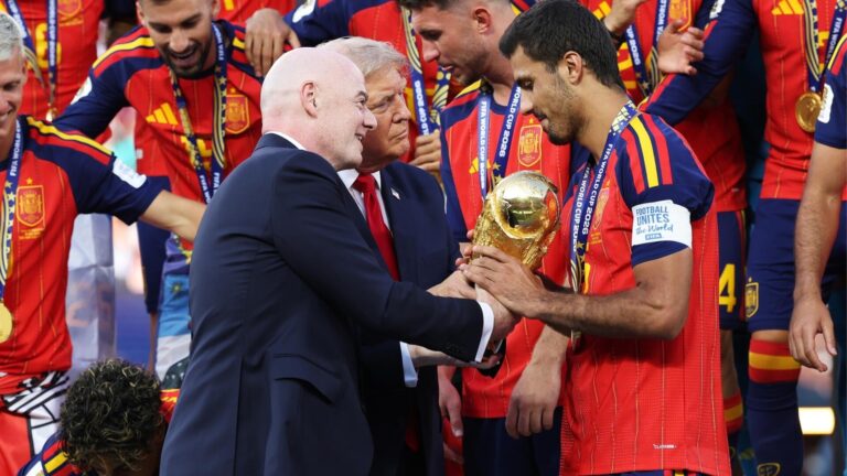 Cacheton arbitre Slavko Vincic Mondial 2026 : 1 revelation choc sur la FIFA et les fuites financieres qui eclatent