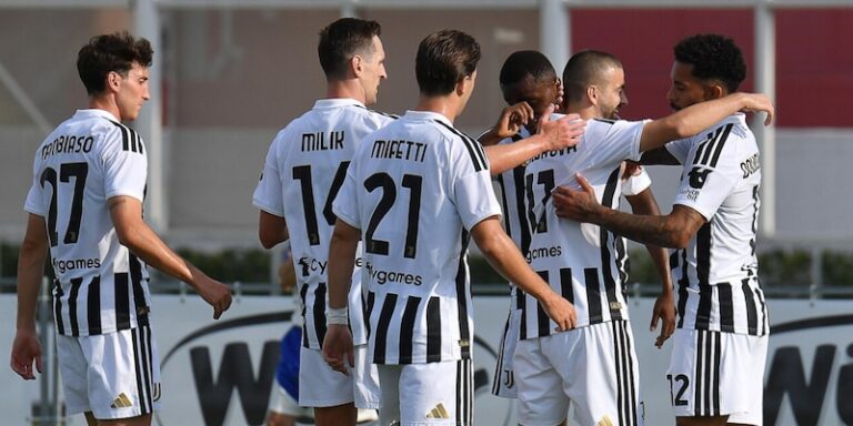 Kolo Muani en entraînement avec la Juventus à l'Allianz Stadium