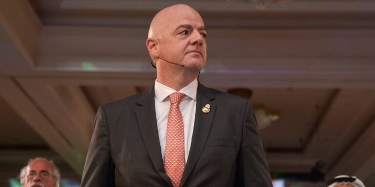 Aleksander Ceferin conférence de presse boycott FIFA