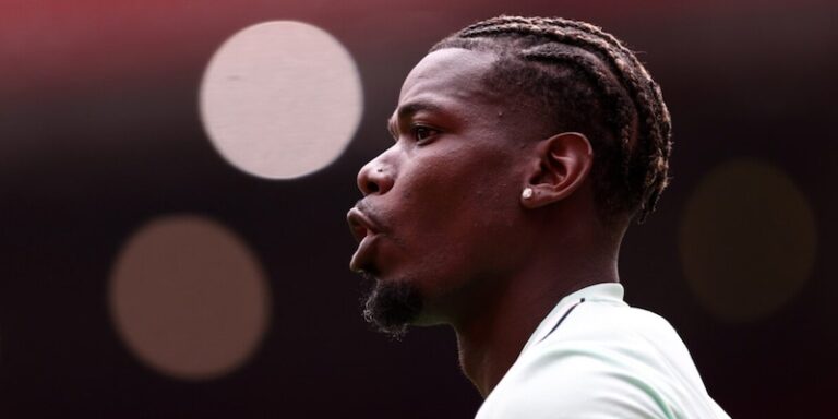 Paul Pogba en pleurs après une blessure à l'entraînement de l'AS Monaco
