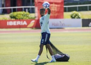 Ansu Fati en entraînement spécifique avec Luis Enrique