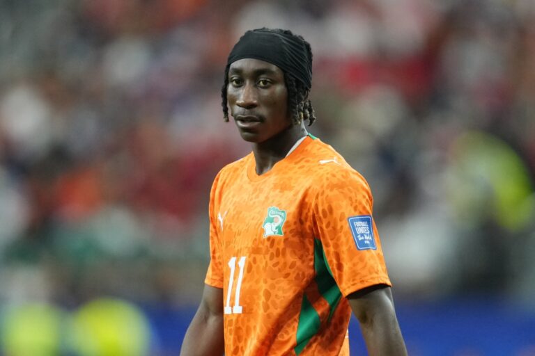 Youssouf Fofana en tenue du Real Madrid au Bernabéu