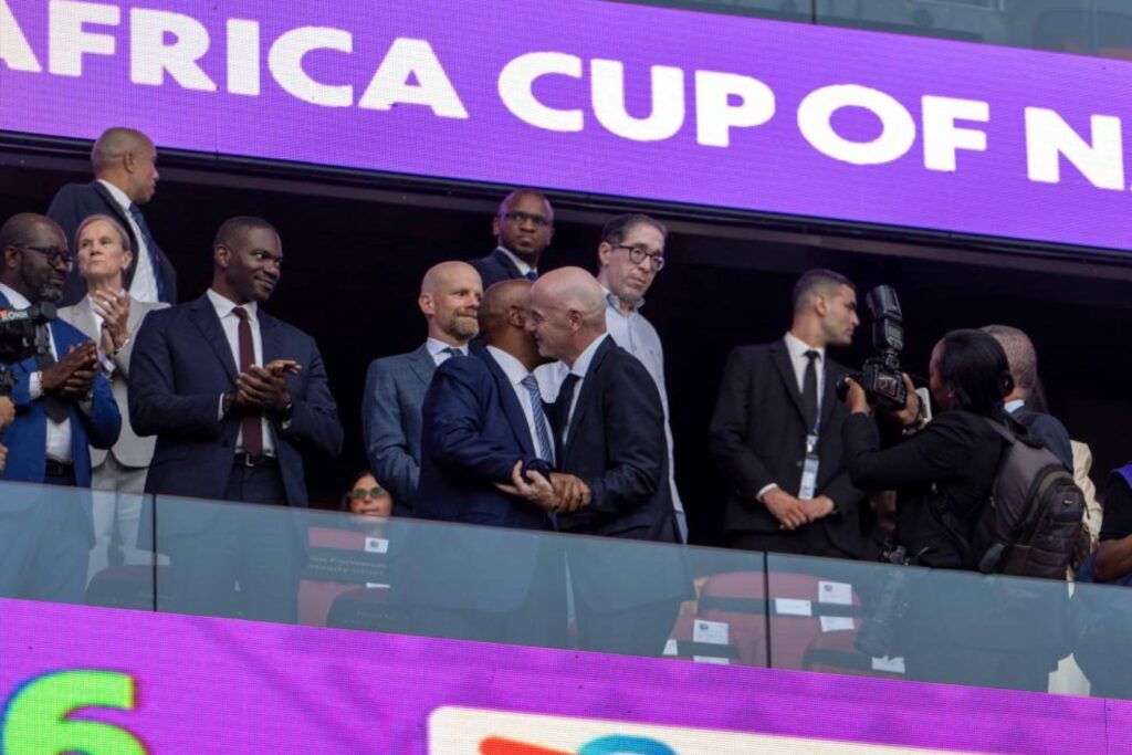 Gianni Infantino en Crise : La Révolte des Fédérations Anglophones d&rsquo;Afrique Menace la CAF