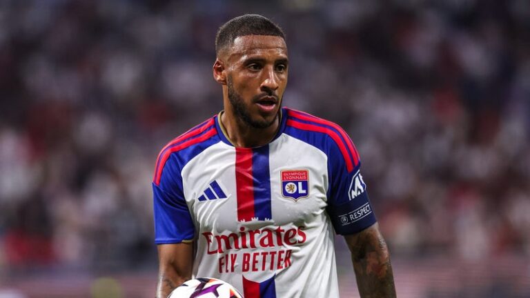 Paulo Fonseca et Corentin Tolisso en conférence de presse de l'Olympique Lyonnais