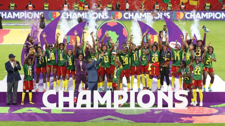 Équipe féminine du Cameroun célébrant sa victoire en CAN 2024 au Maroc