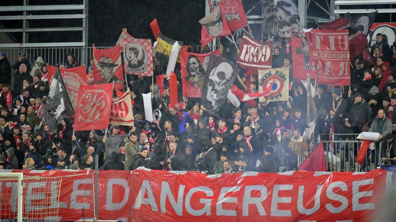 Guerre des derbys en Ligue 2 : Le FC Rouen écrase Quevilly et relance la bataille pour la montée