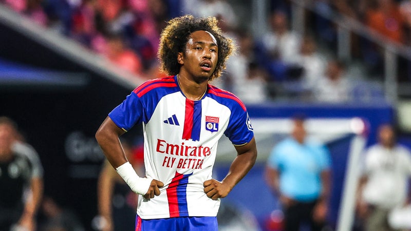 Malick Fofana Roma : 40M€ et un bras de fer historique, Lyon déclenche une guerre des ailiers en Europe