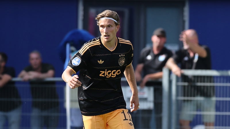 Mika Godts PSG : 30M€ et une date d’arrivée choc, Luis Enrique déclenche une guerre des talents belges inédite