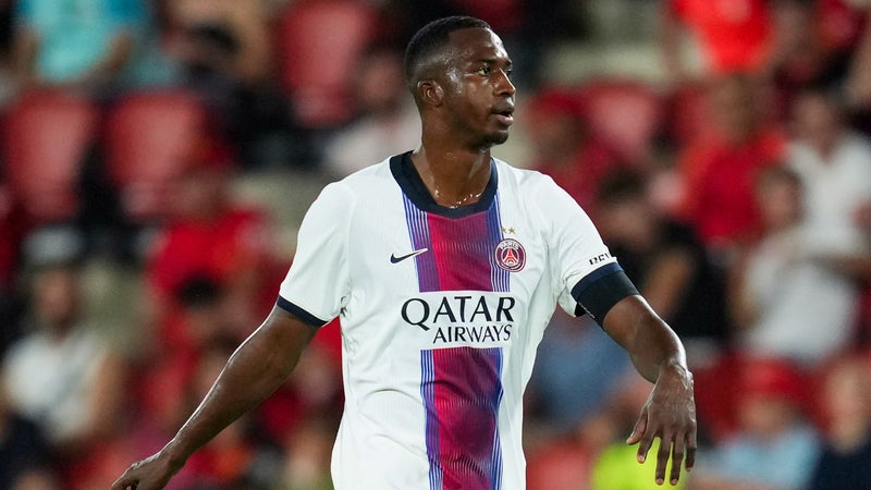 PSG : Willian Pacho révèle un recrutement digne d’un film avec Luis Campos et un FaceTime surprise avec Luis Enrique