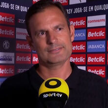 ** Rio Ave joueurs protestent contre l arbitre lors du match contre Gil Vicente