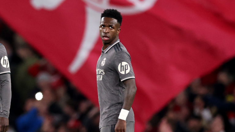 Vinicius Junior en action avec le Real Madrid lors d’un match au Santiago Bernabéu
