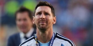 Lionel Messi annonce sa retraite internationale : la fin d&rsquo;une ère pour l&rsquo;Albiceleste après la finale de Copa America