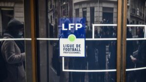 LFP : La Campagne « 1TEAM » avec Varane, un Vrai Engagement ou un Coup de Com&rsquo; pour le Football Français ?