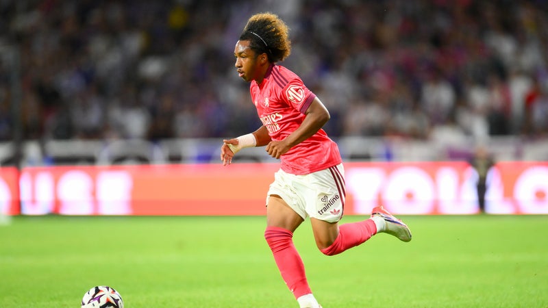 OL Mercato : Dernier Jour Agité, Quel Avenir pour Tagliafico et Fofana ?