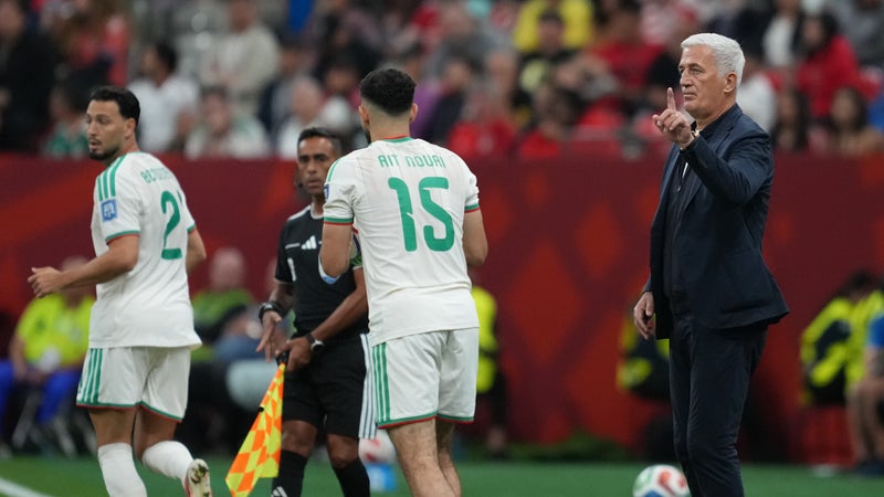 Djamel Belmadi lors de sa présentation comme sélectionneur de l'Algérie